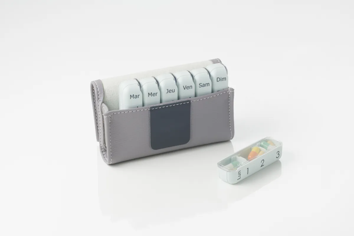 Pilbox Mini Gris Clair